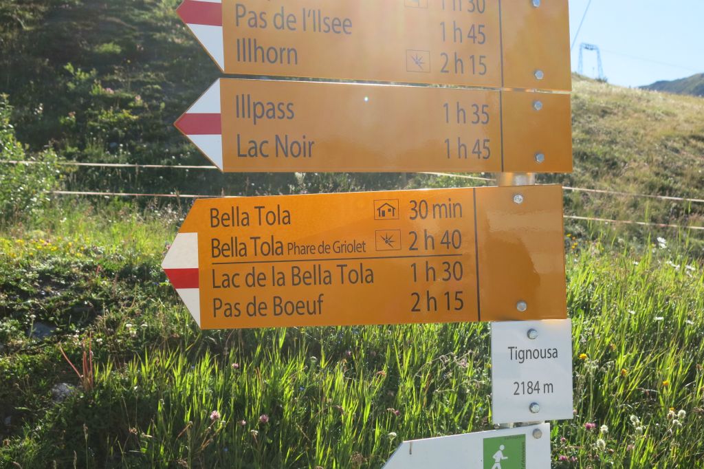 Effectivement nous passerons par la Cabane Bella Tola puis par le Pas de Boeuf